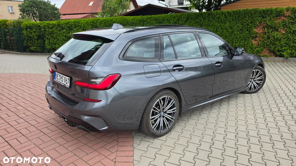 BMW Seria 3 330e M Sport - 3