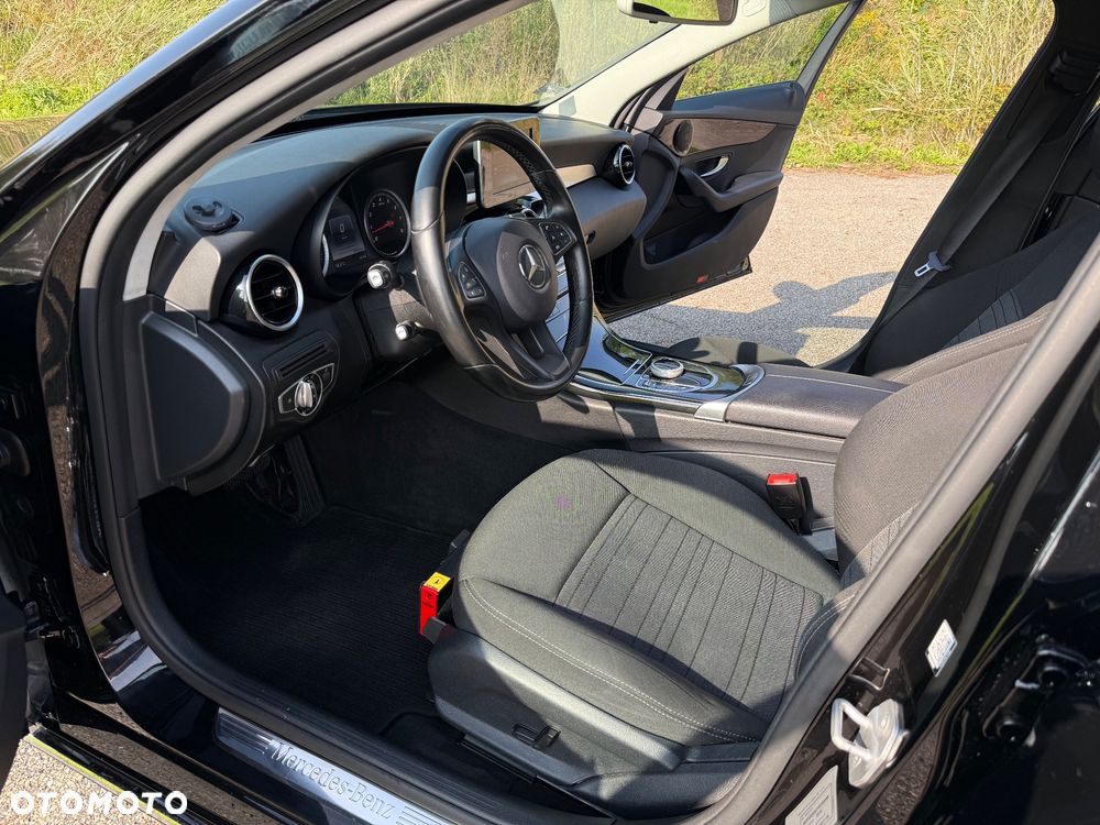 Mercedes-Benz Klasa C 200 7G-TRONIC - 19