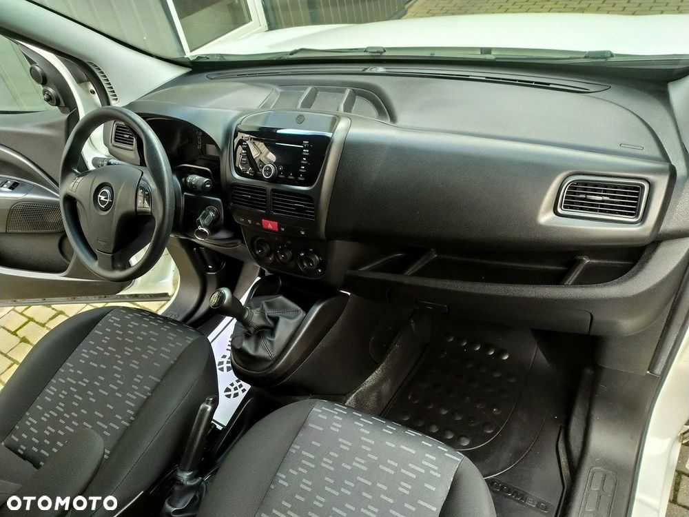 Opel Combo - 18