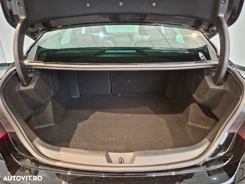 Renault Megane TCe 140 GPF Techno - 10