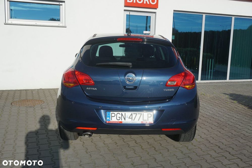 Opel Astra 1.4 T Enjoy S&S - 18