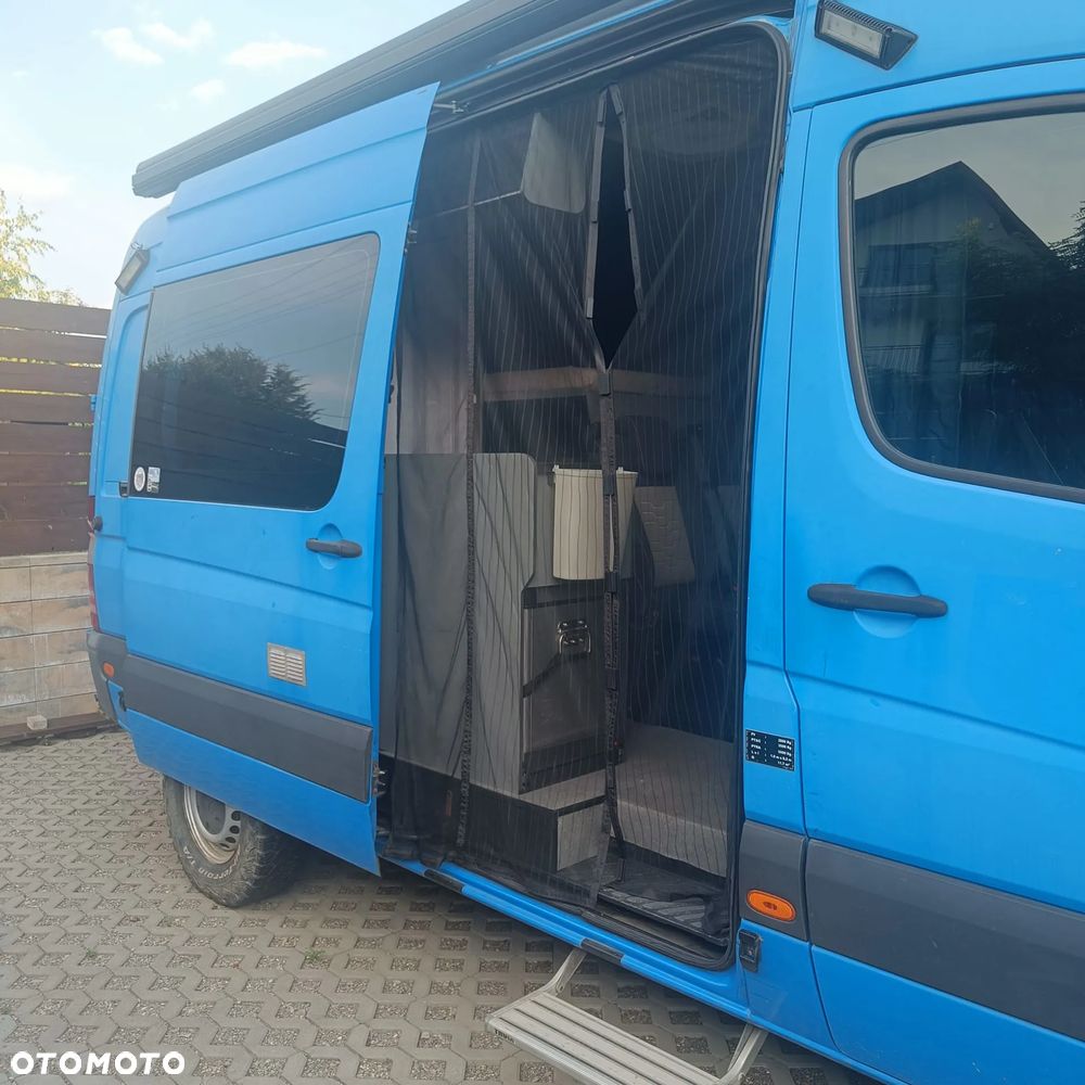 Mercedes-Benz Sprinter - 24