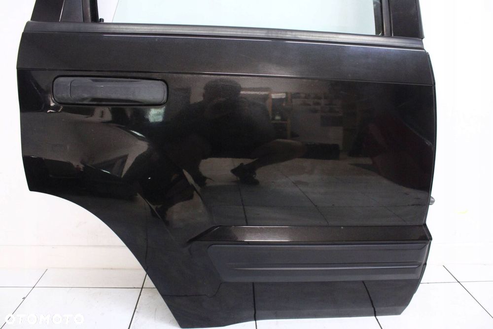 JEEP CHEROKEE WK 04R- DRZWI PRAWE TYLNE PRAWY TYŁ - 9