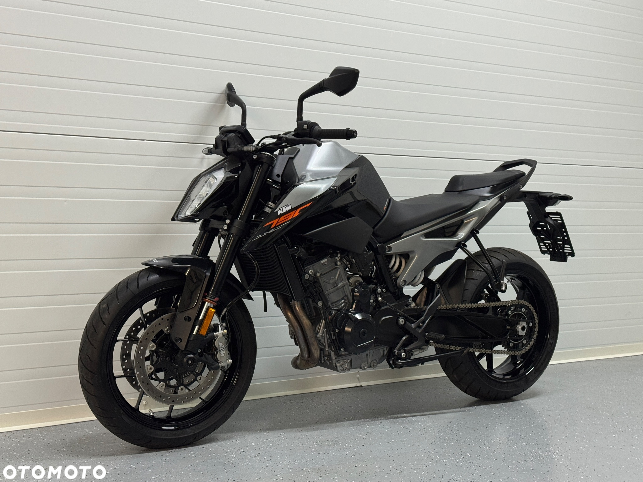 KTM Duke - 11