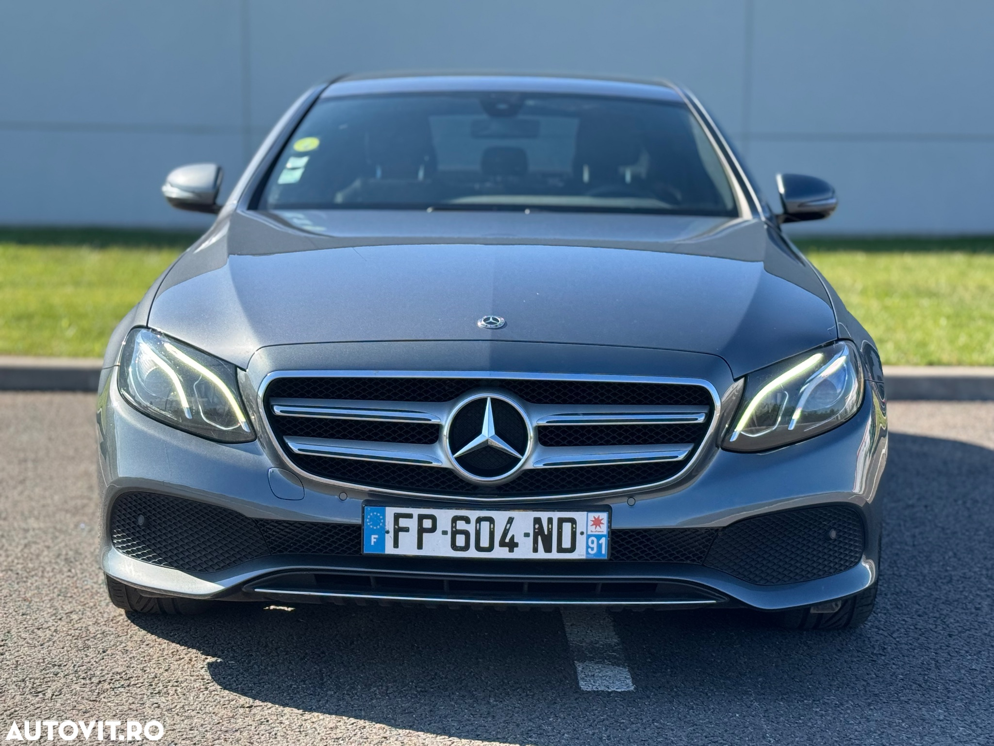Mercedes-Benz E - 8