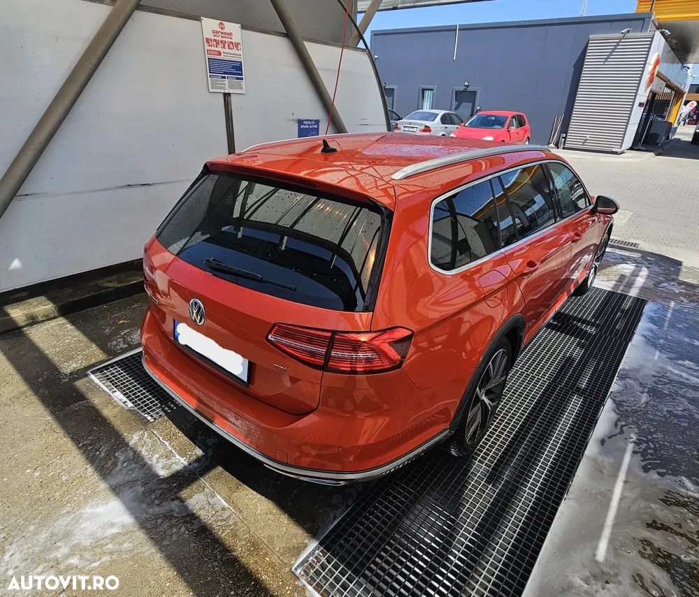 Volkswagen Passat Alltrack 2.0 TDI DSG 4Motion - 11