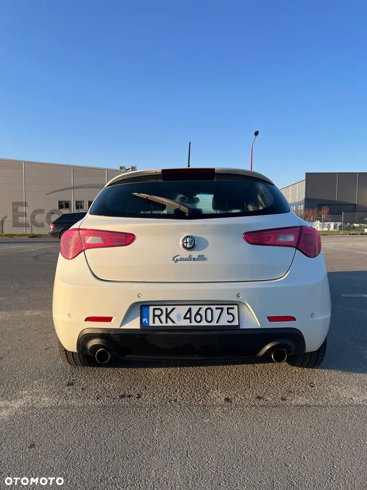 Alfa Romeo Giulietta 2.0 JTDM Distinctive - 3