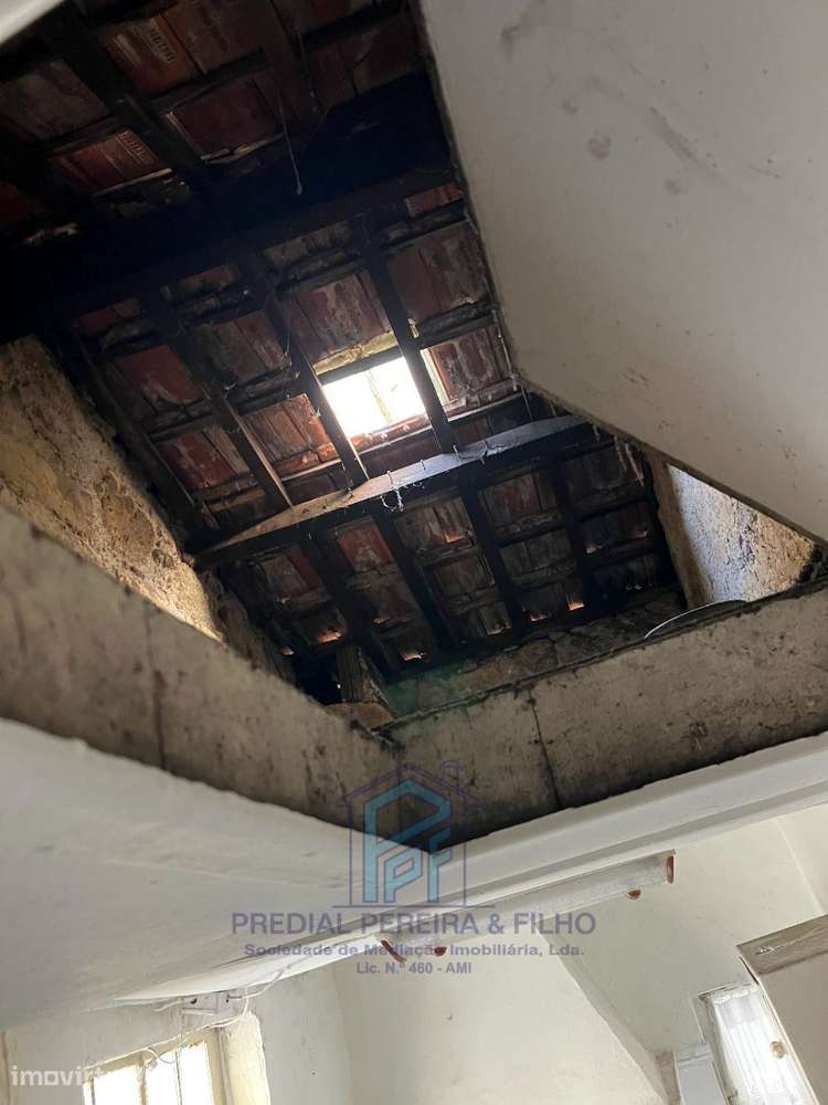 Moradia Térrea para restaurar - Rio Tinto / Areosa - Grande imagem: 5/25