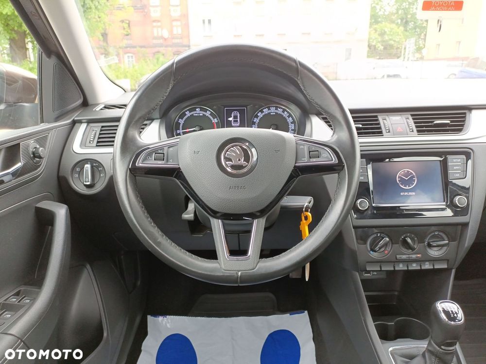 Skoda RAPID - 15