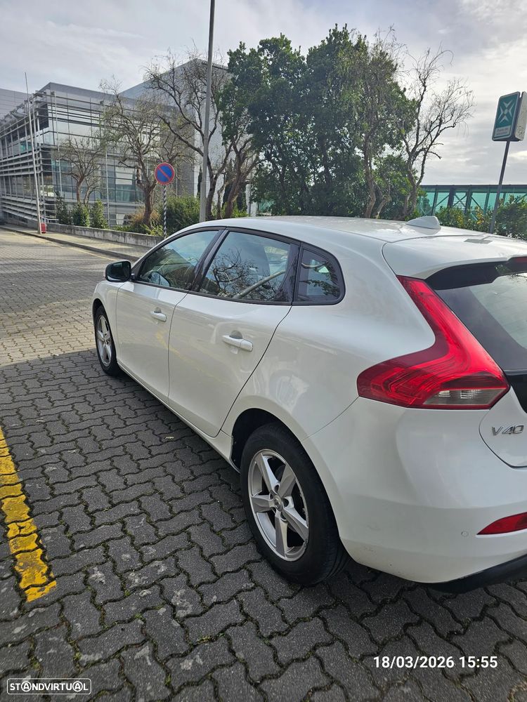Volvo V40 2.0 D2 Kinetic Geartronic - 7