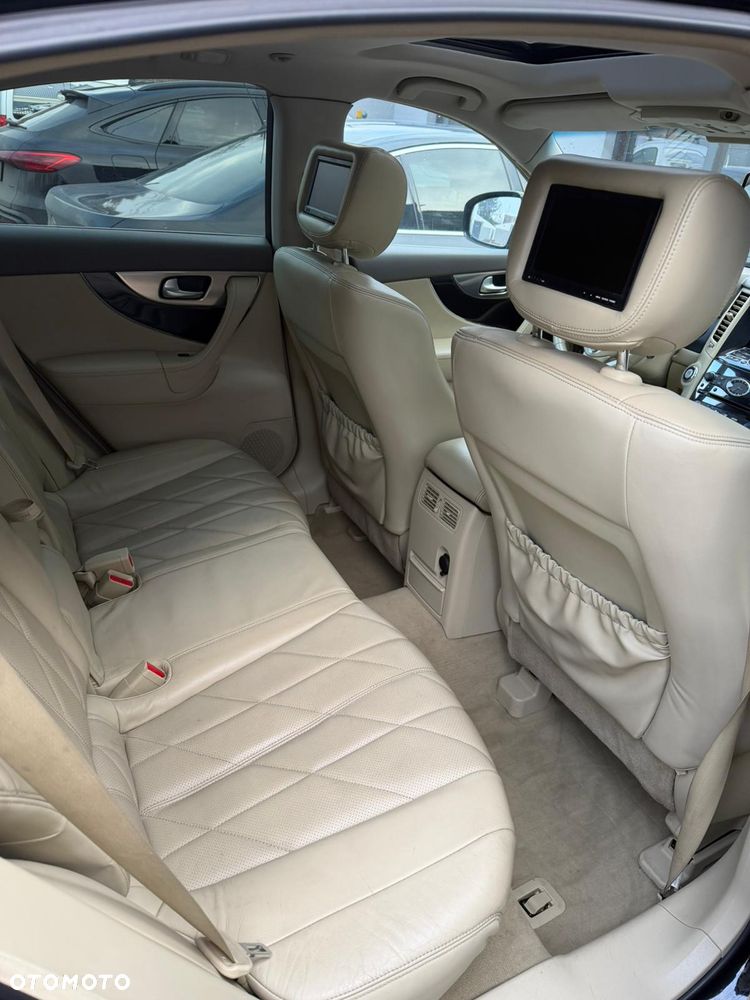 Infiniti FX FX30d S Premium - 8