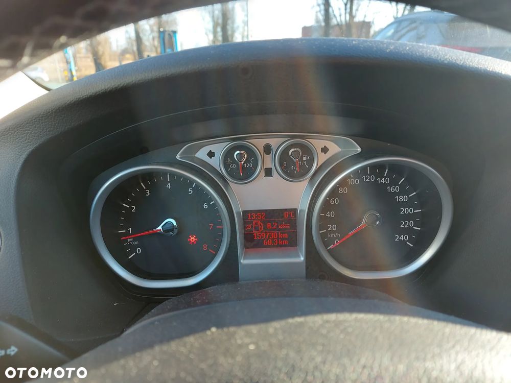 Ford Focus 1.6 16V Titanium - 24