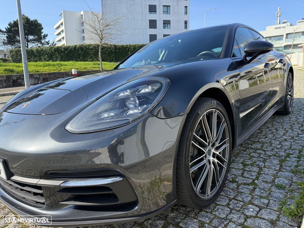 Porsche Panamera 4 S - 12