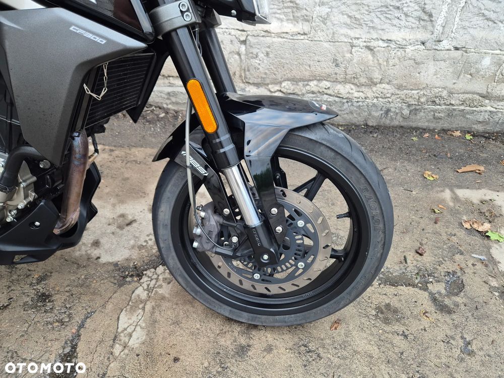 CFMoto 300NK - 4