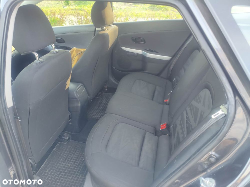 Kia Ceed 1.4 CRDi L - 10