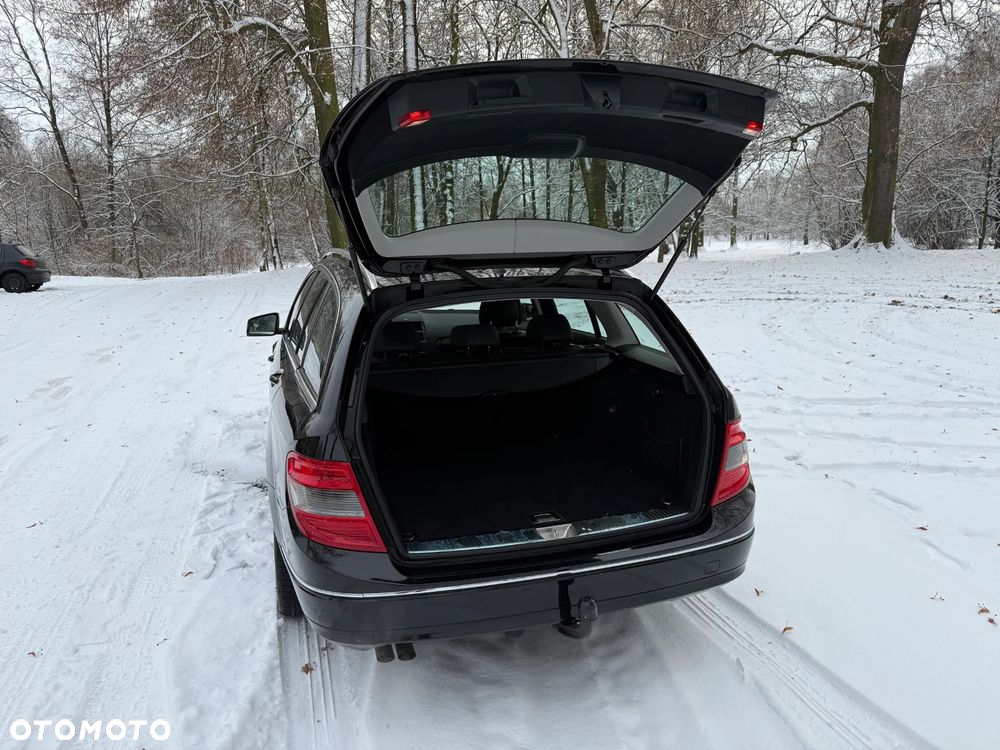 Mercedes-Benz Klasa C 200 Kompressor Automatik Avantgarde - 25