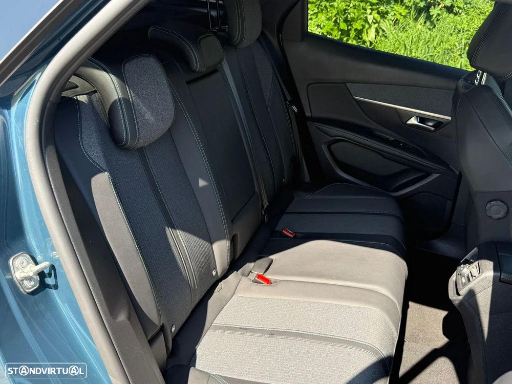 Peugeot 3008 1.5 BlueHDi Allure EAT8 - 30