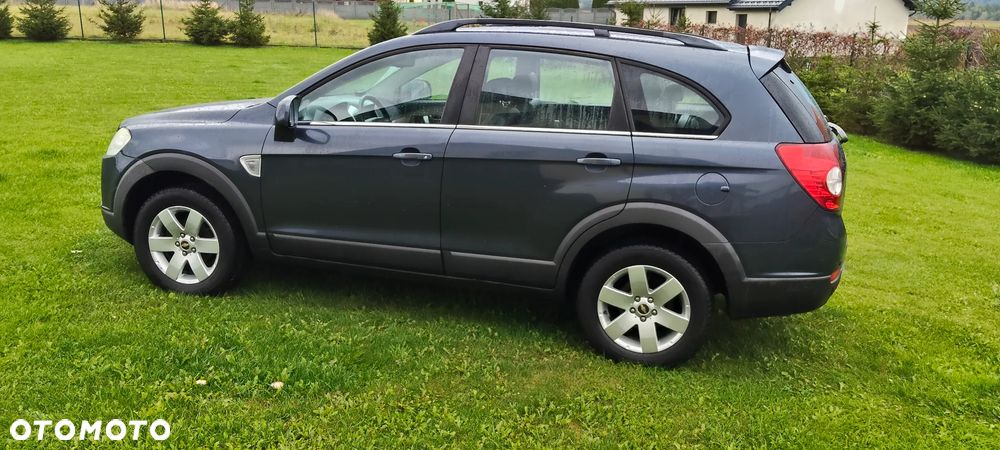 Chevrolet Captiva 2.4 4WD 7 Sitzer LT - 8
