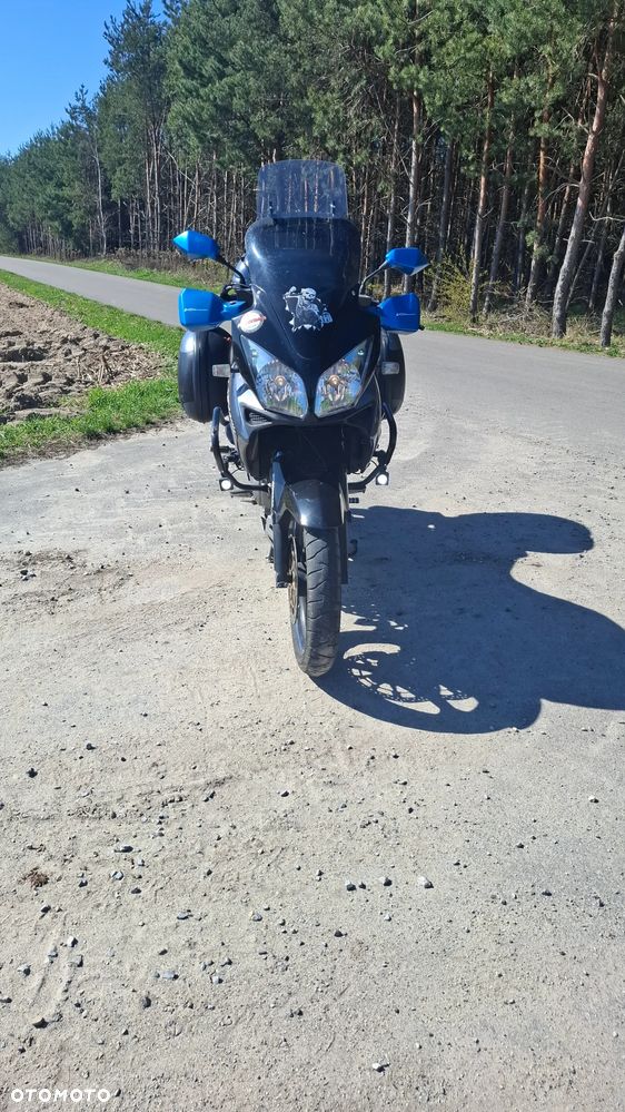 Suzuki V-STROM - 12