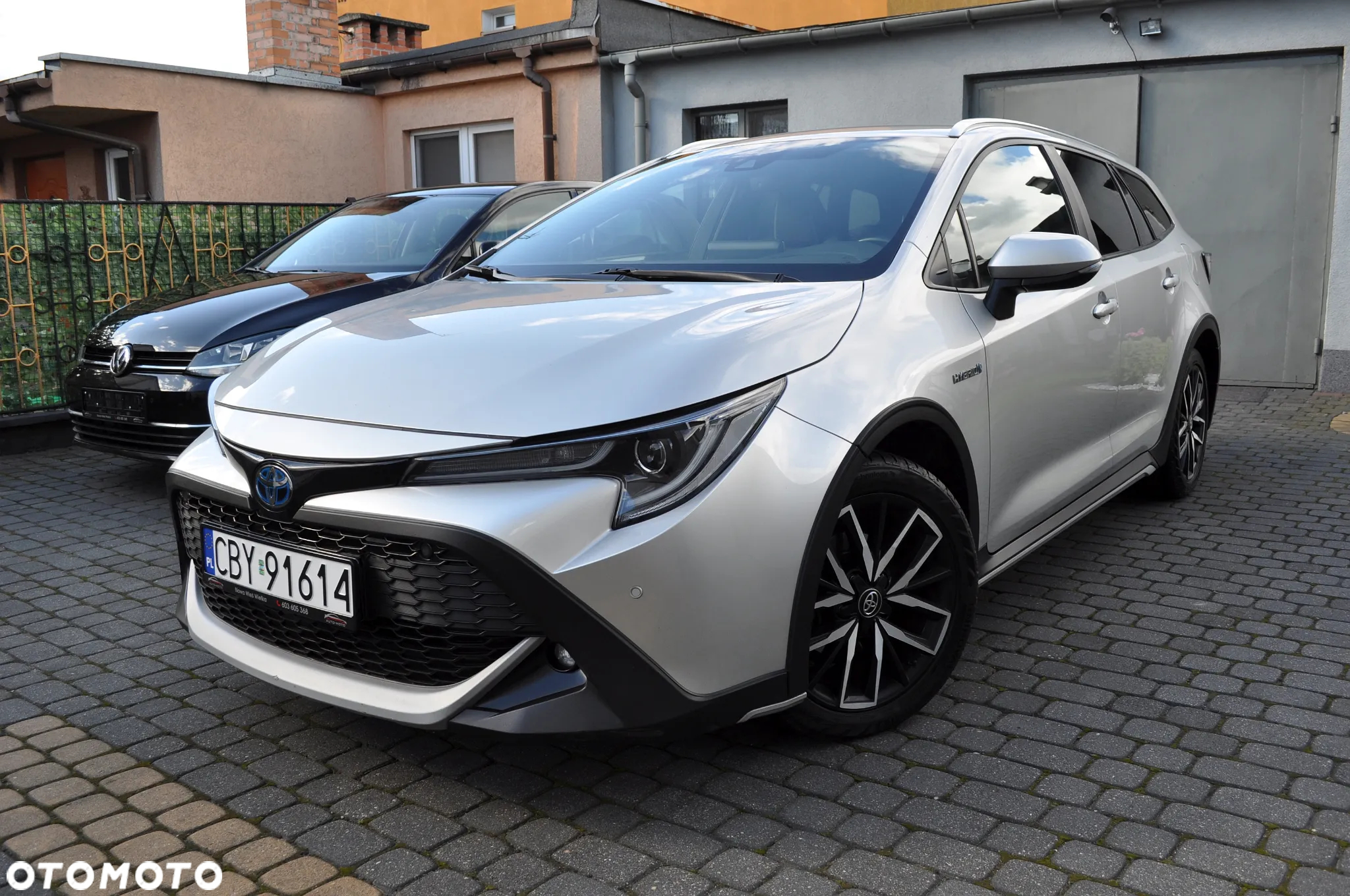 Toyota Corolla 1.8 Hybrid Trek - 3