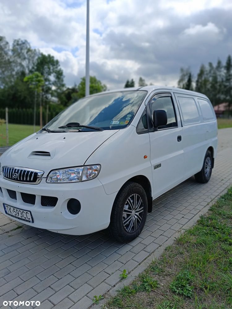 Hyundai H-1 - 1