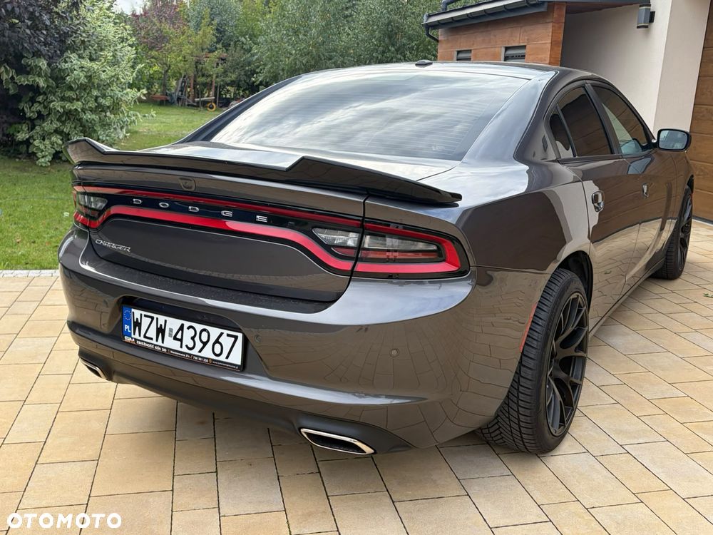 Dodge Charger - 7