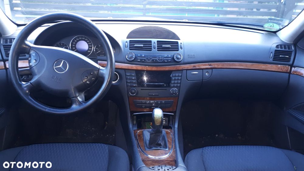 Mercedes-Benz Klasa E 270 CDI T Elegance - 7