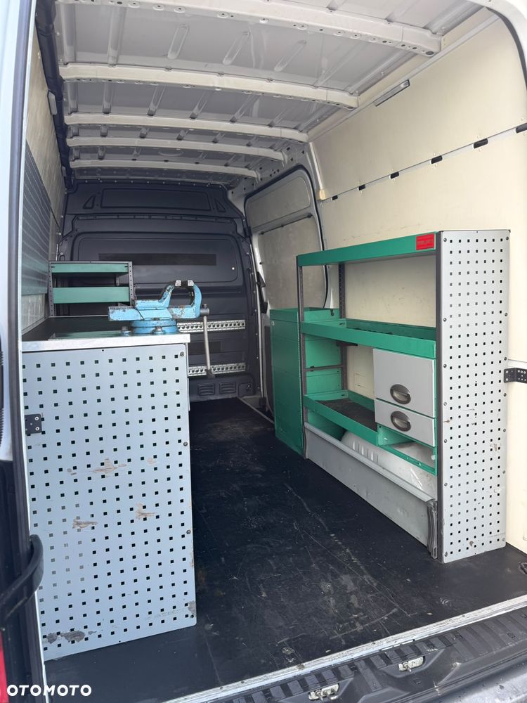 Mercedes-Benz Sprinter - 7