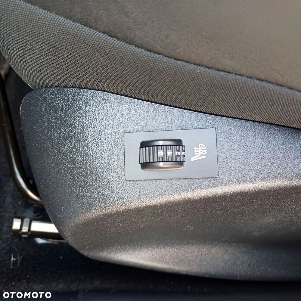 Peugeot 2008 - 18