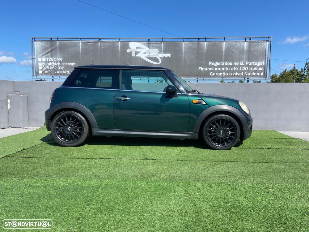 MINI 3 Portas Cooper D - 3