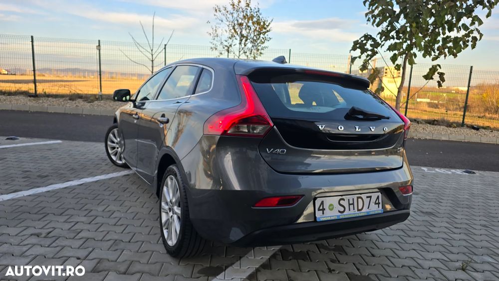 Volvo V40 - 4