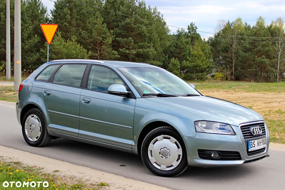 Audi A3 Sportback 1.6 Ambiente - 10