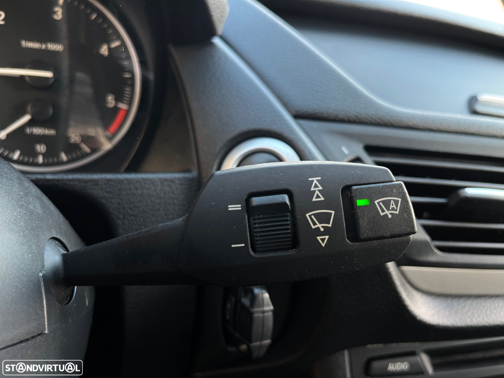 BMW X1 18 d sDrive - 27
