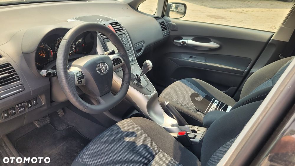 Toyota Auris 1.4 D-4D Premium MM - 14
