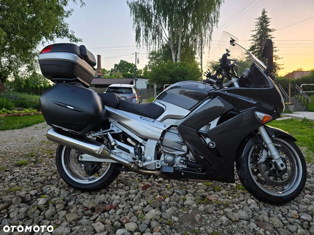 Yamaha FJR - 10