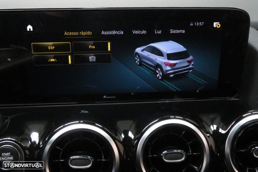 Mercedes-Benz GLA 180 d AMG Line - 17