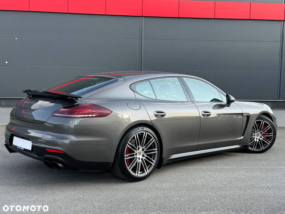 Porsche Panamera - 3
