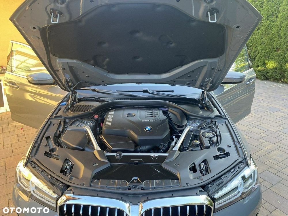 BMW Seria 5 530i xDrive mHEV Luxury Line - 40