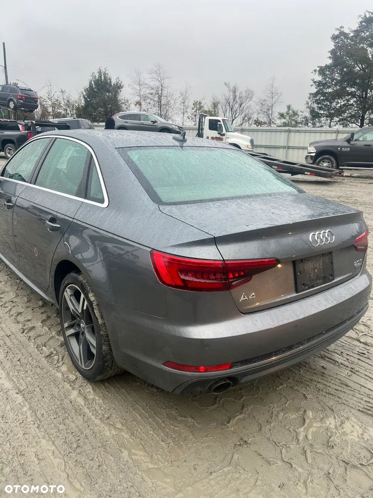 Audi A4 Limousine - 3