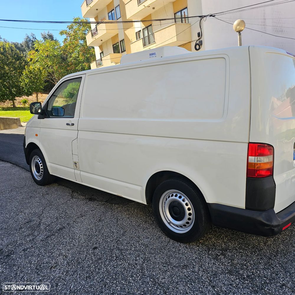 VW Transporter frio garagem - 23