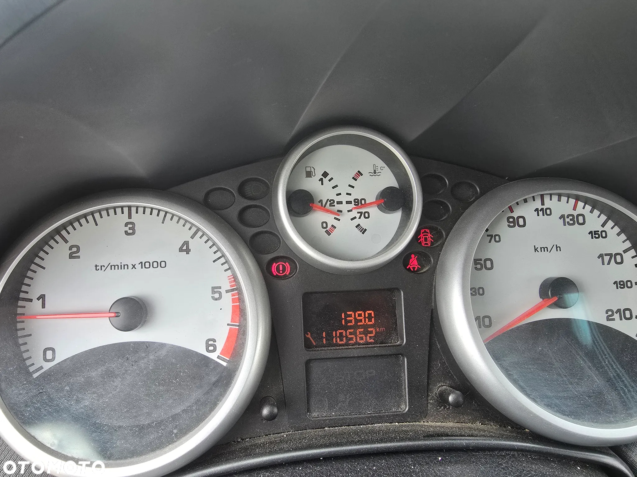 Peugeot 207 1.4 HDi Presence - 4