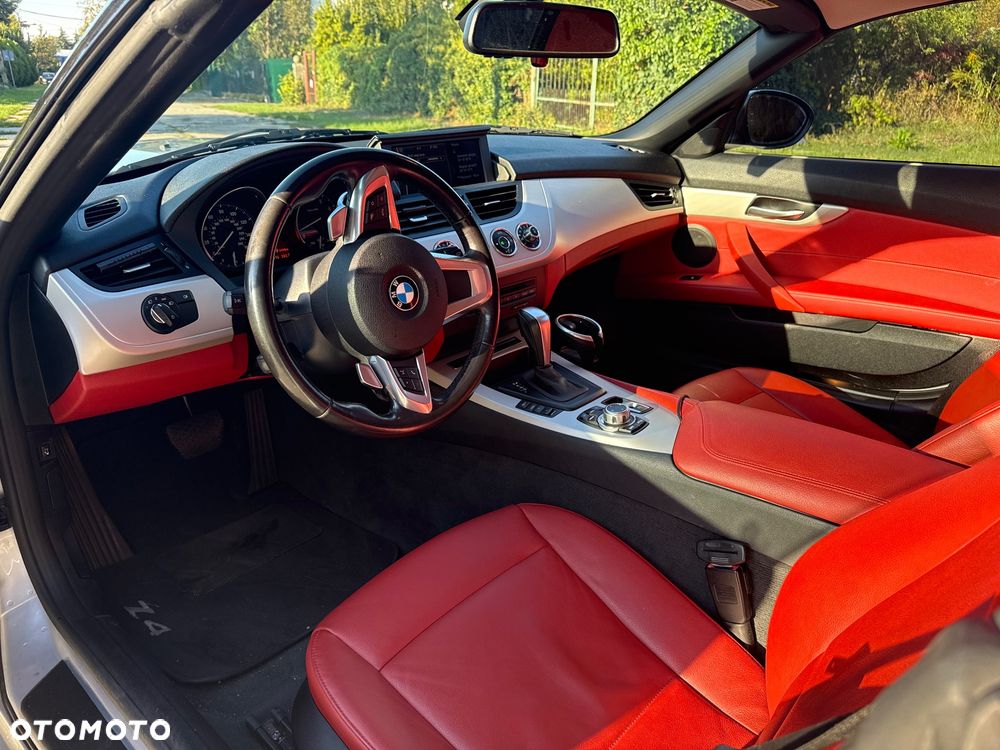 BMW Z4 sDrive30i - 10