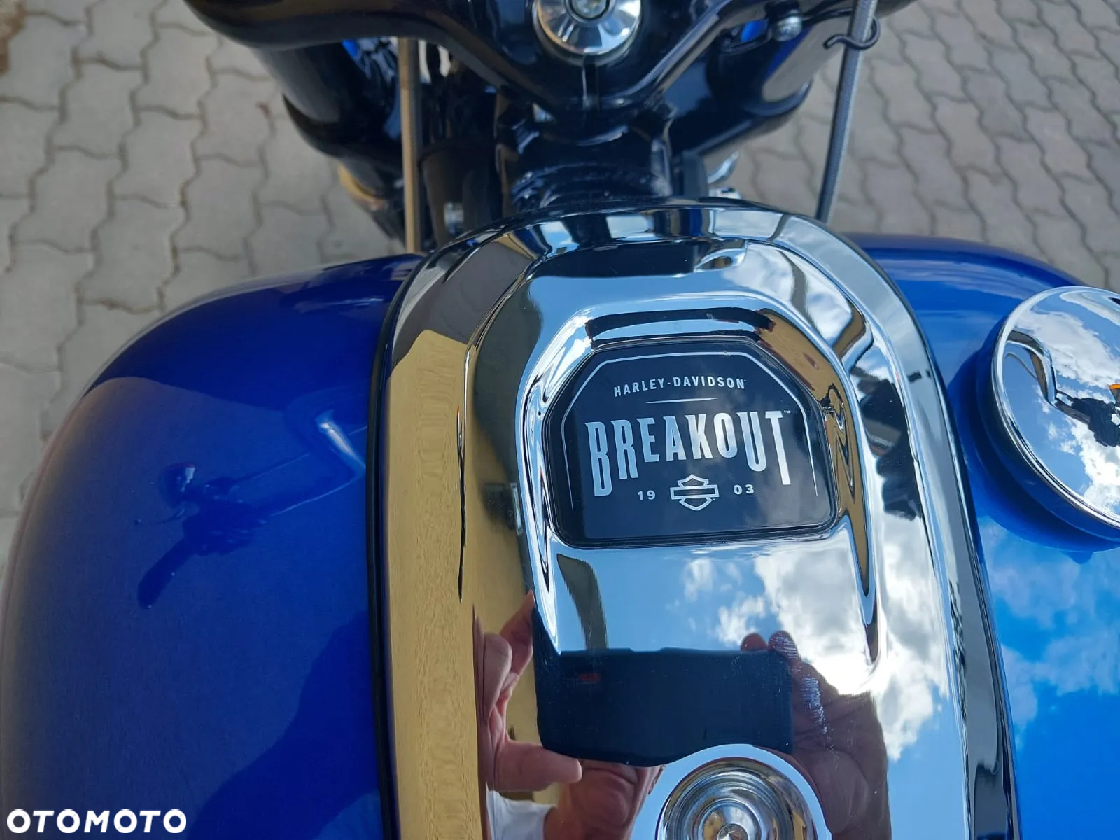 Harley-Davidson Softail Breakout - 10
