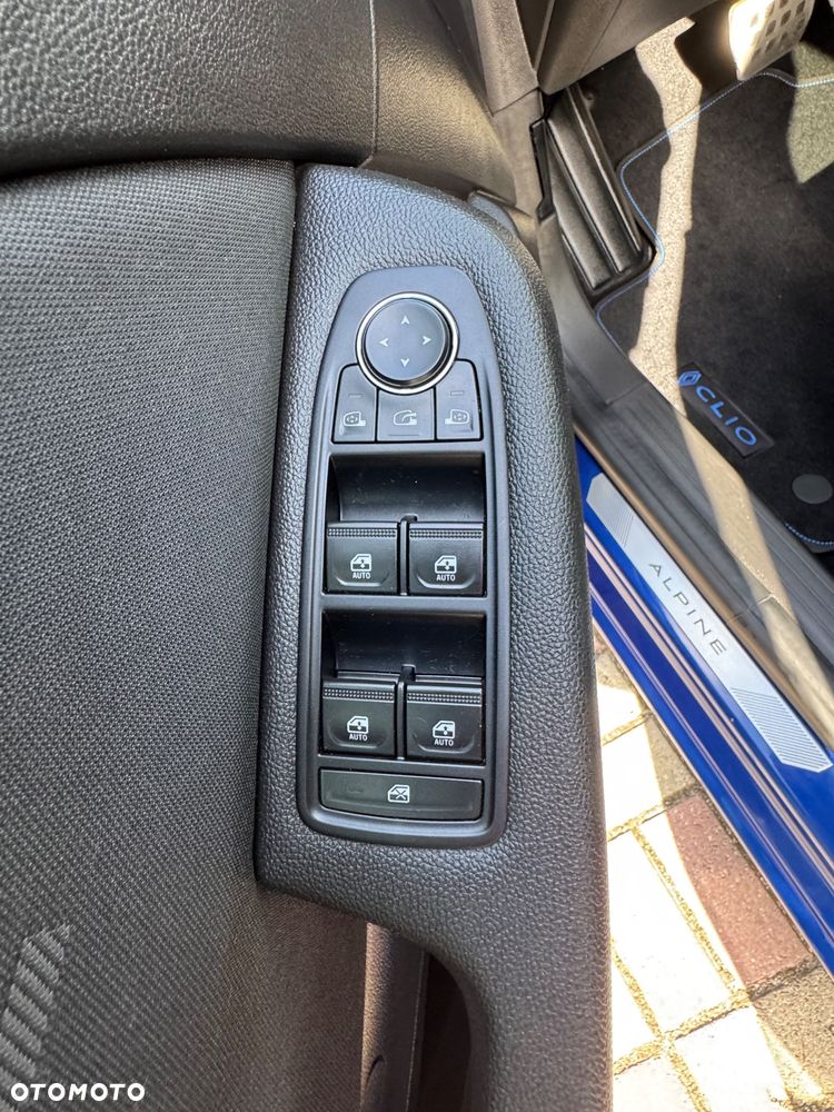 Renault Clio E-TECH 140 R.S LINE - 22