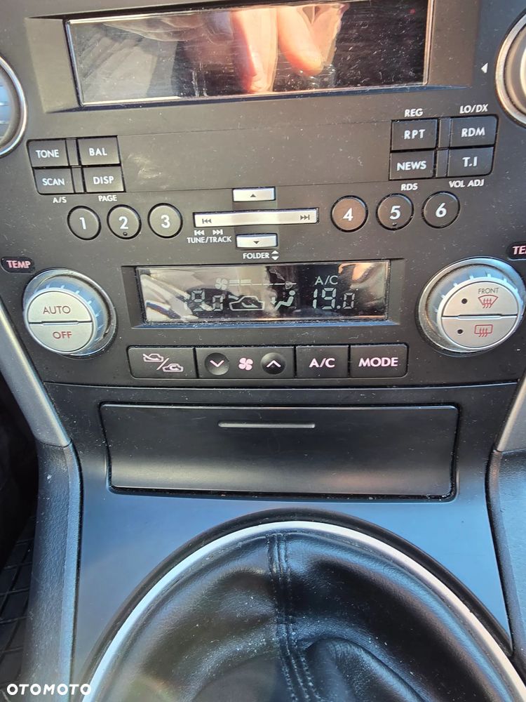 Subaru Legacy 2.0RA - 4