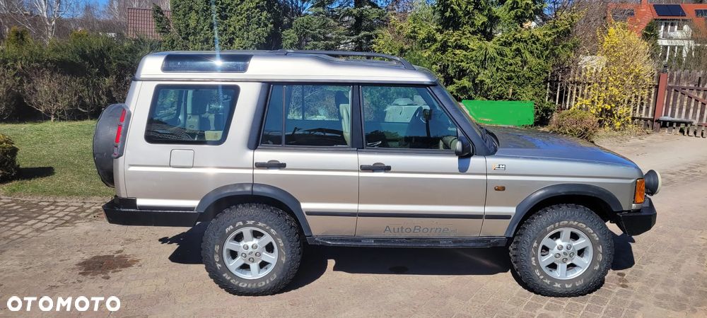 Land Rover Discovery - 3