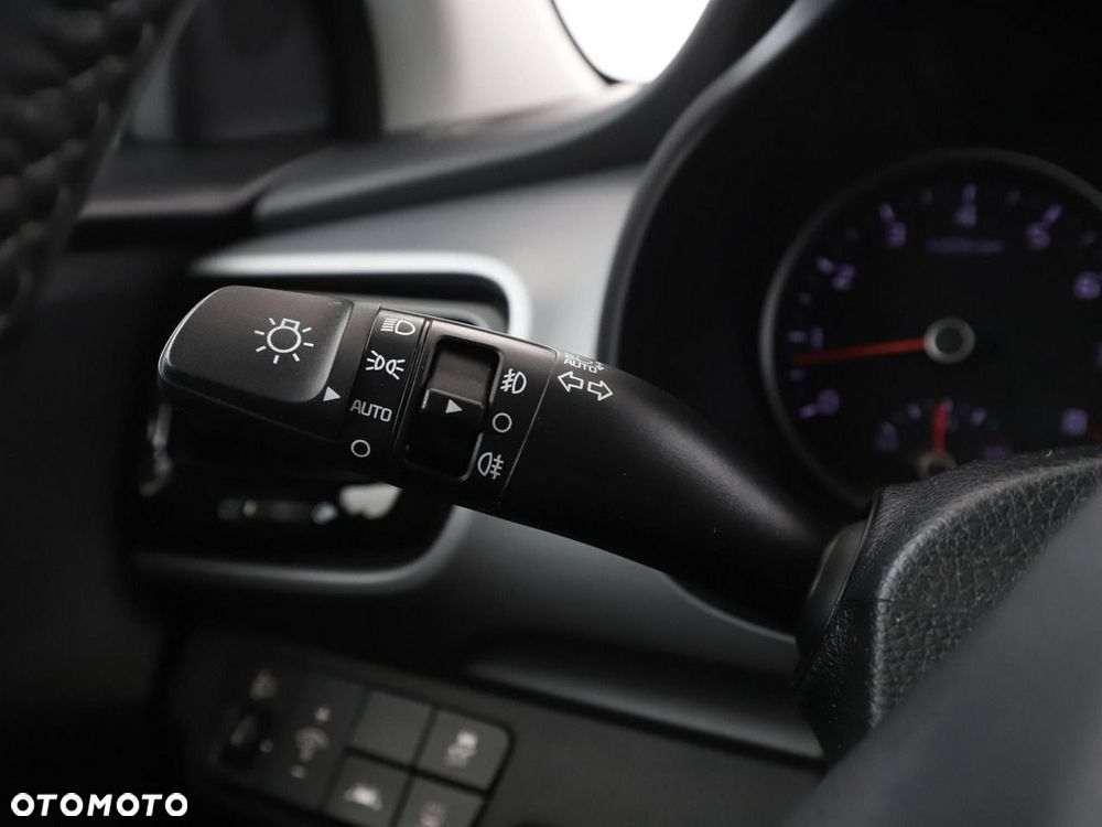 Kia Stonic 1.4 L - 34