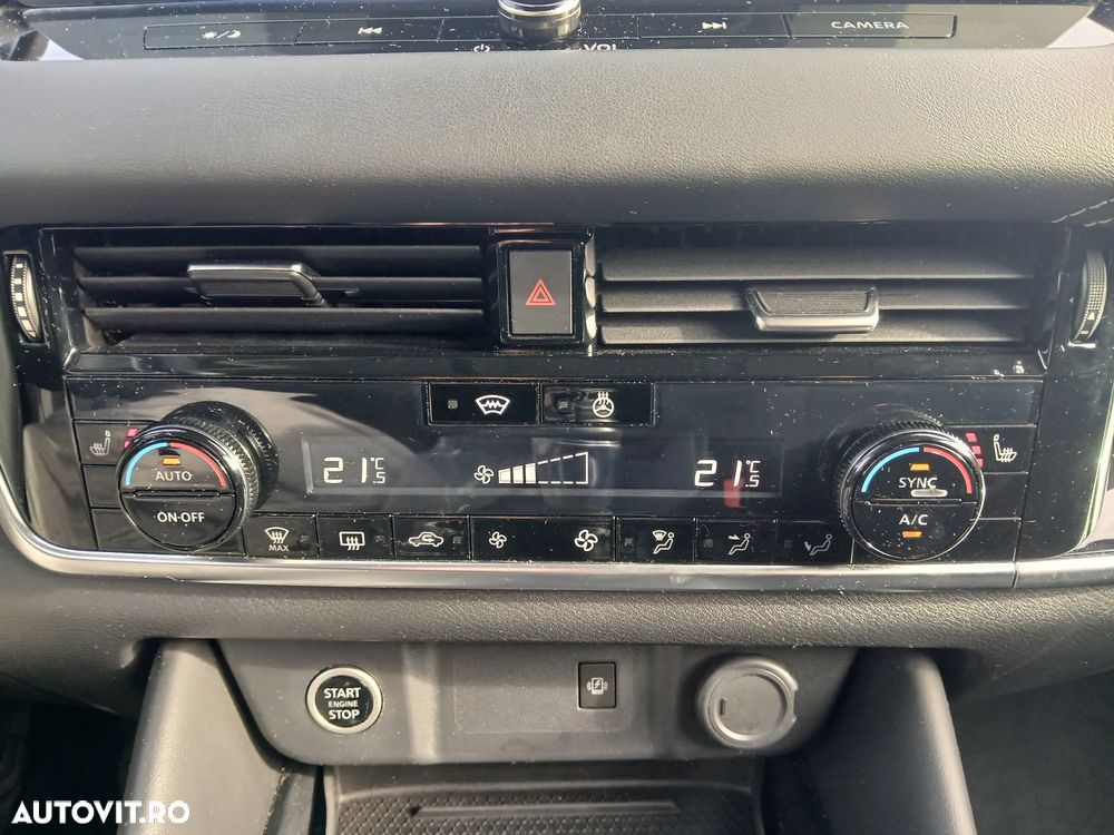 Nissan Qashqai 1.3 l MHEV N-Connecta - 8