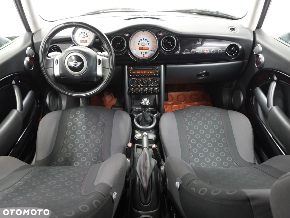 MINI ONE Seven - 28