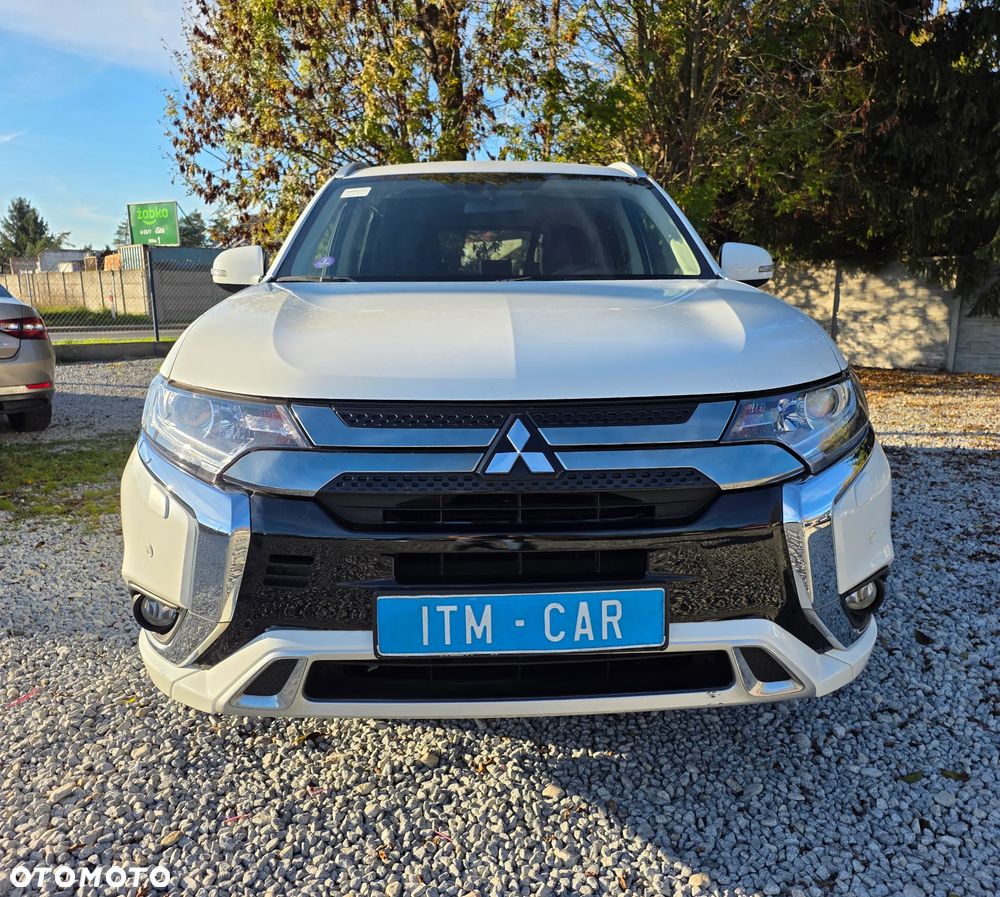 Mitsubishi Outlander 2.4 4WD Plug-In Hybrid Diamant - 3